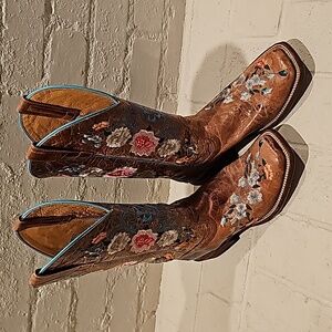 Macie Brown Rose Garden Western Boots, Honey colored, size 8.5